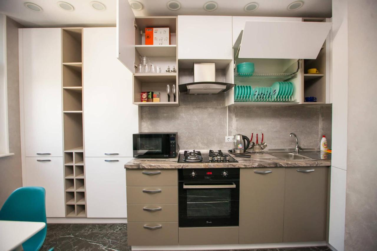 Double Skyhouse Exclusive Apartments คีชีเนา ภายนอก รูปภาพ